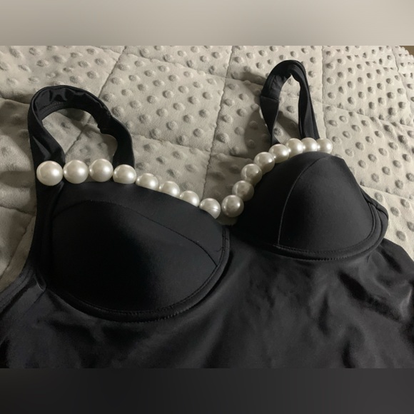 Black Double Shoulder Straps Chest Pearl One Piece Swimsuit - Picture 3 of 8